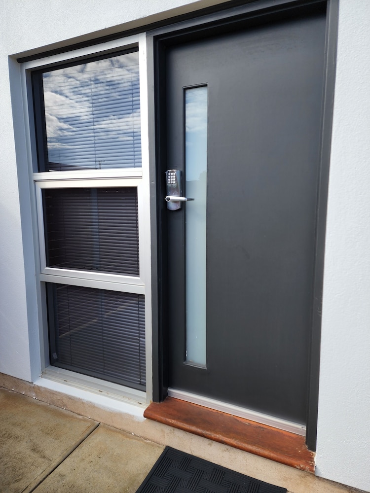 Ethelton Serviced Apartments photo3