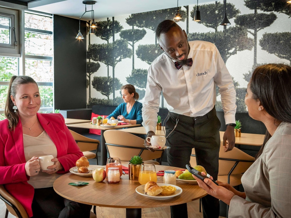 Novotel Suites Paris CDG Airport Villepinte Hotel 35/50
