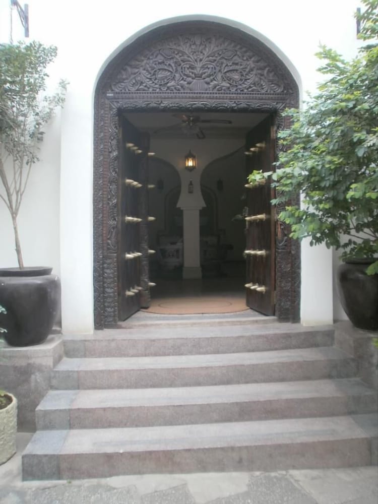 Asmini Palace Hotel 5/46