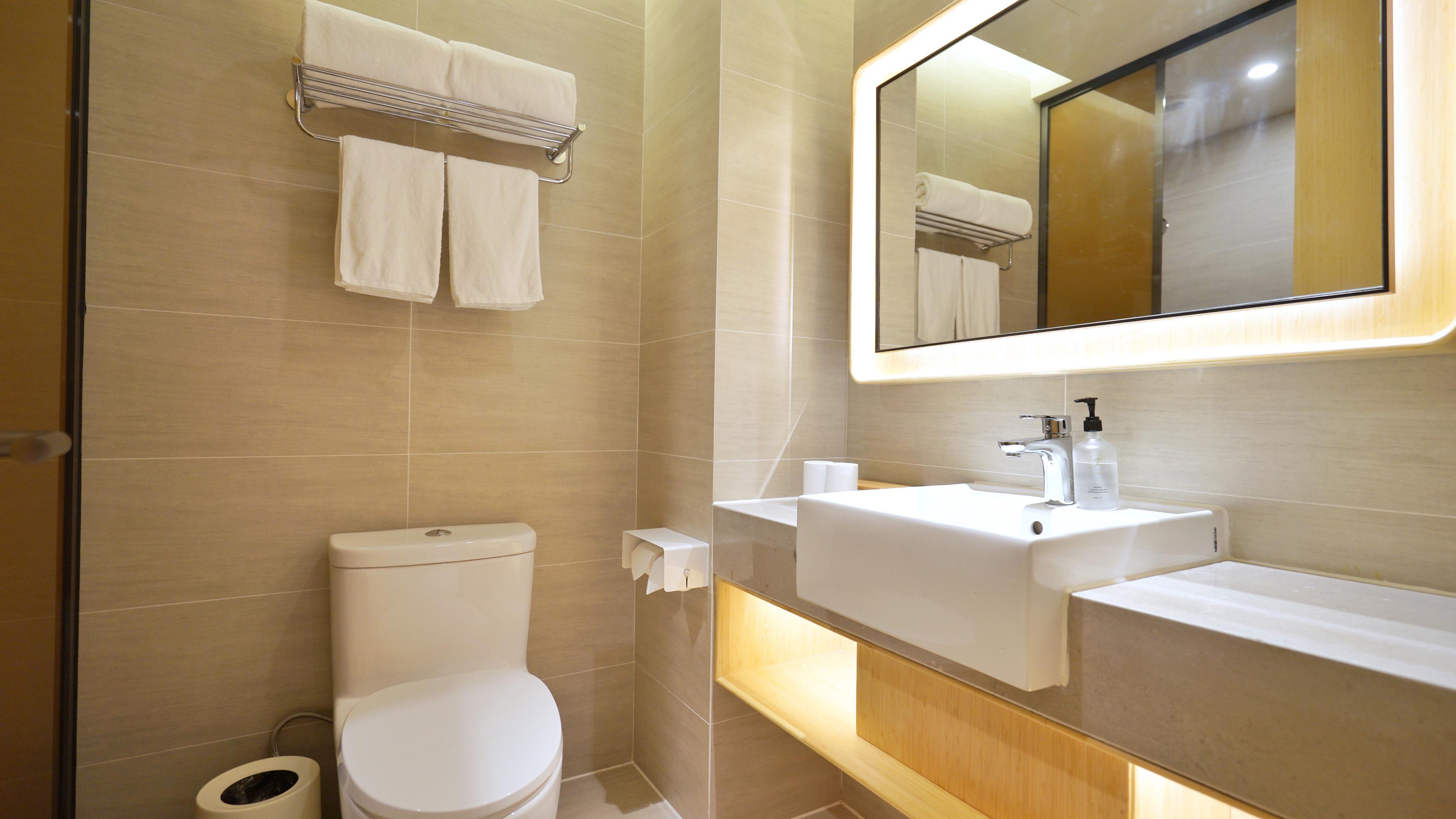 Ji Hotel (Shanghai Hongqiao National Exhibition and Convention Center Huaxiang Road) 25/33
