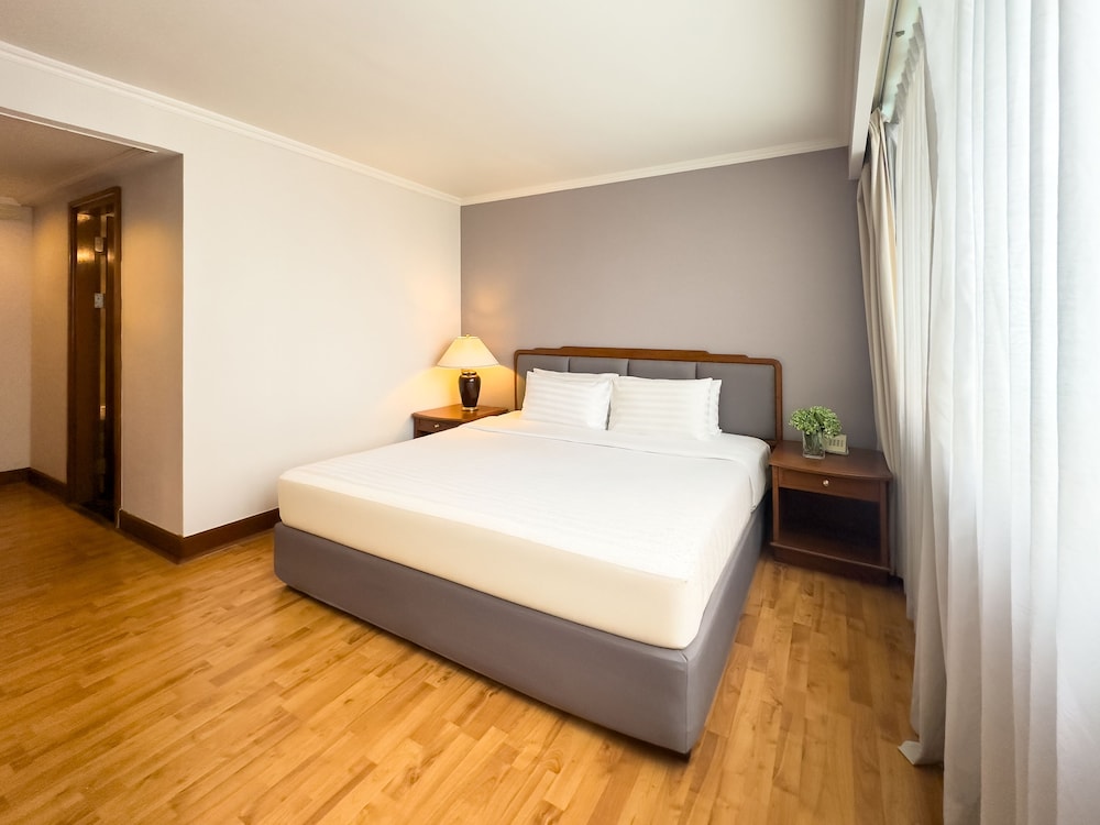 Rembrandt Residences Bangkok (Sukhumvit Soi 20) 27/83