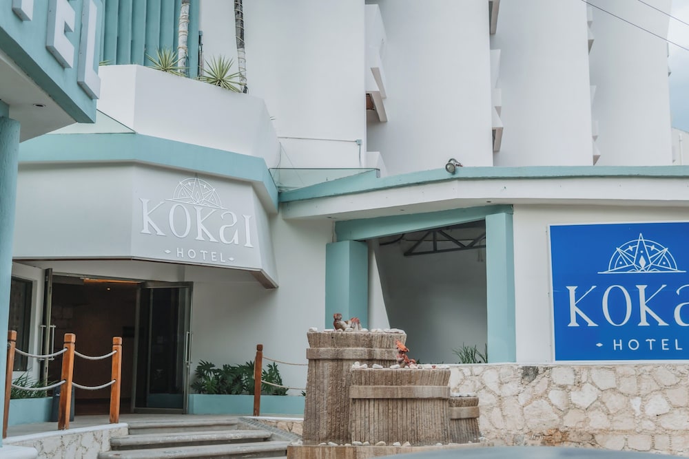 Hotel Plaza Kokai Cancun 10/65