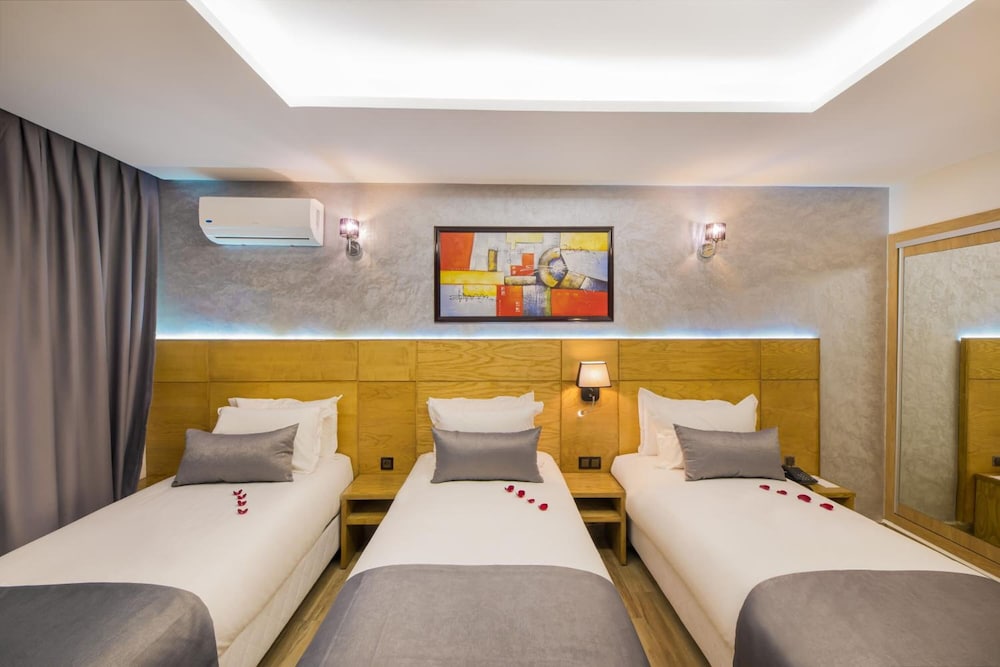 Stars Hotel and Spa 57/62