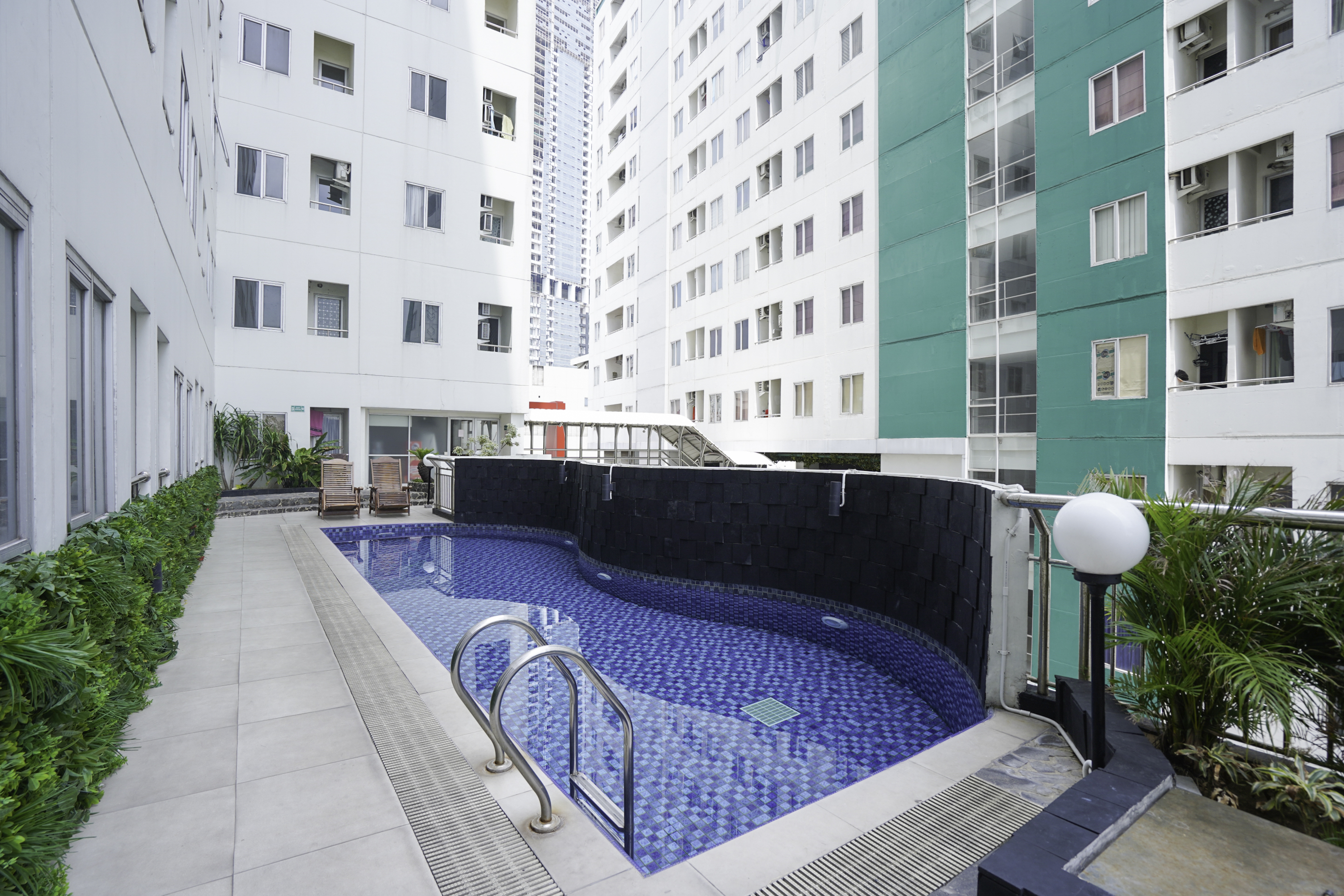 OYO Flagship 2261 Pp Properti Pavilion Permata 76/78