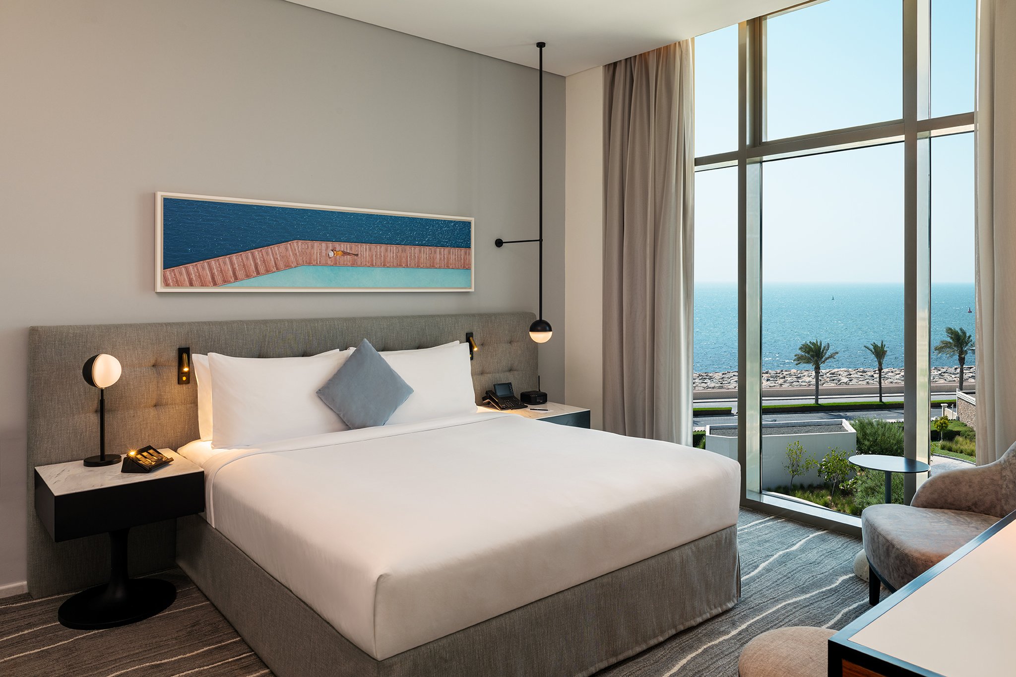 Th8 Palm Dubai Beach Resort, Vignette Collection 8/50
