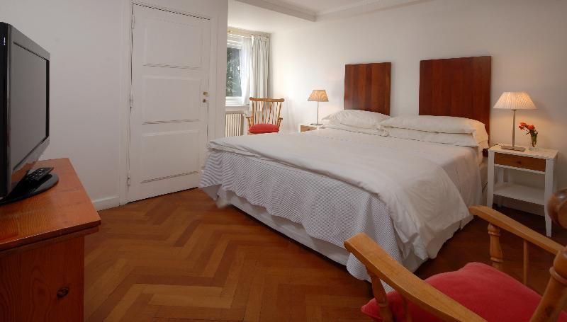 Apartment, Forest View