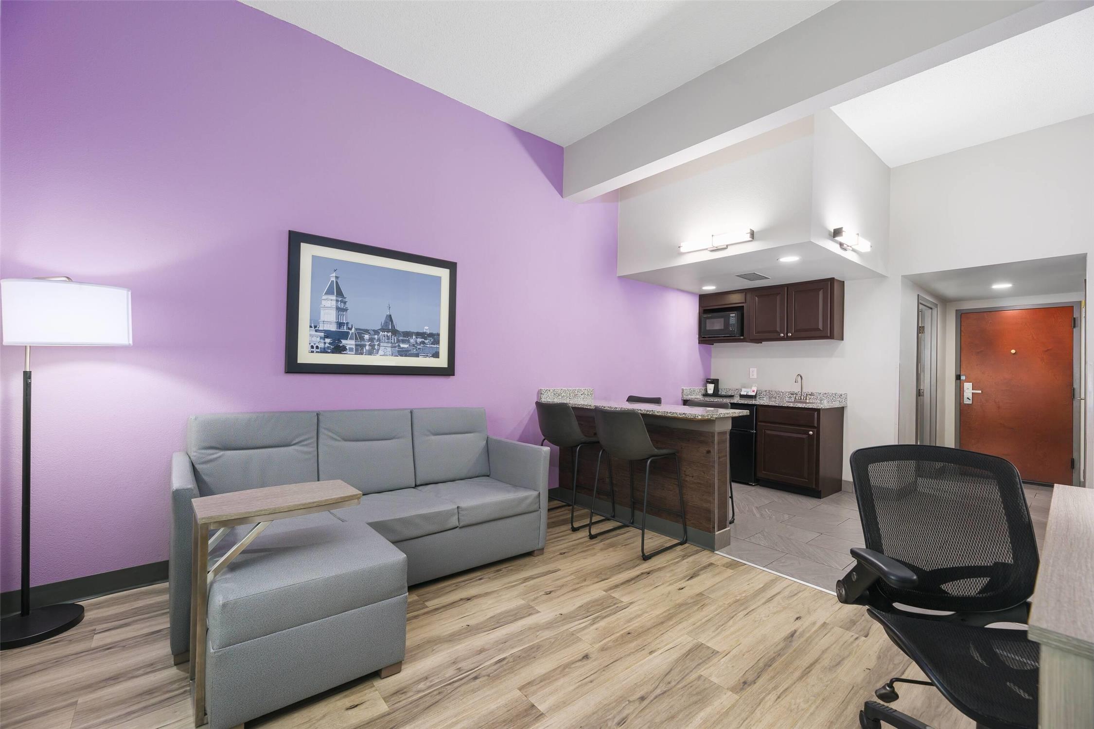 La Quinta Inn Suites Clarksville 40/59