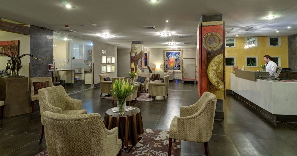Studio Hotel Boutique 64/75