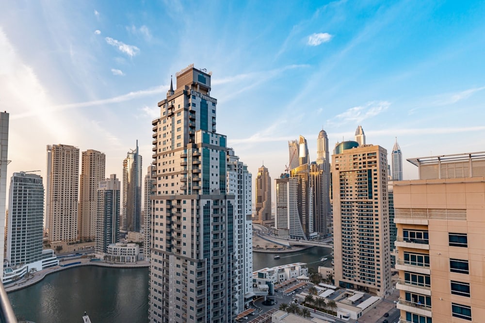 Radisson Blu Residence Dubai Marina Hotel 87/92
