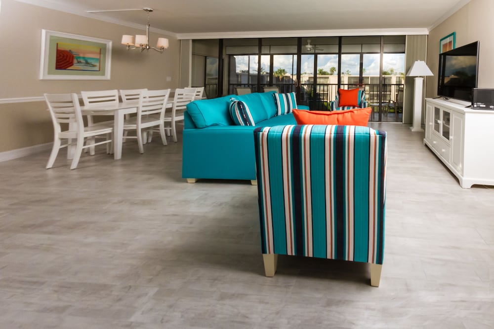Sundial Beach Resort 28/50