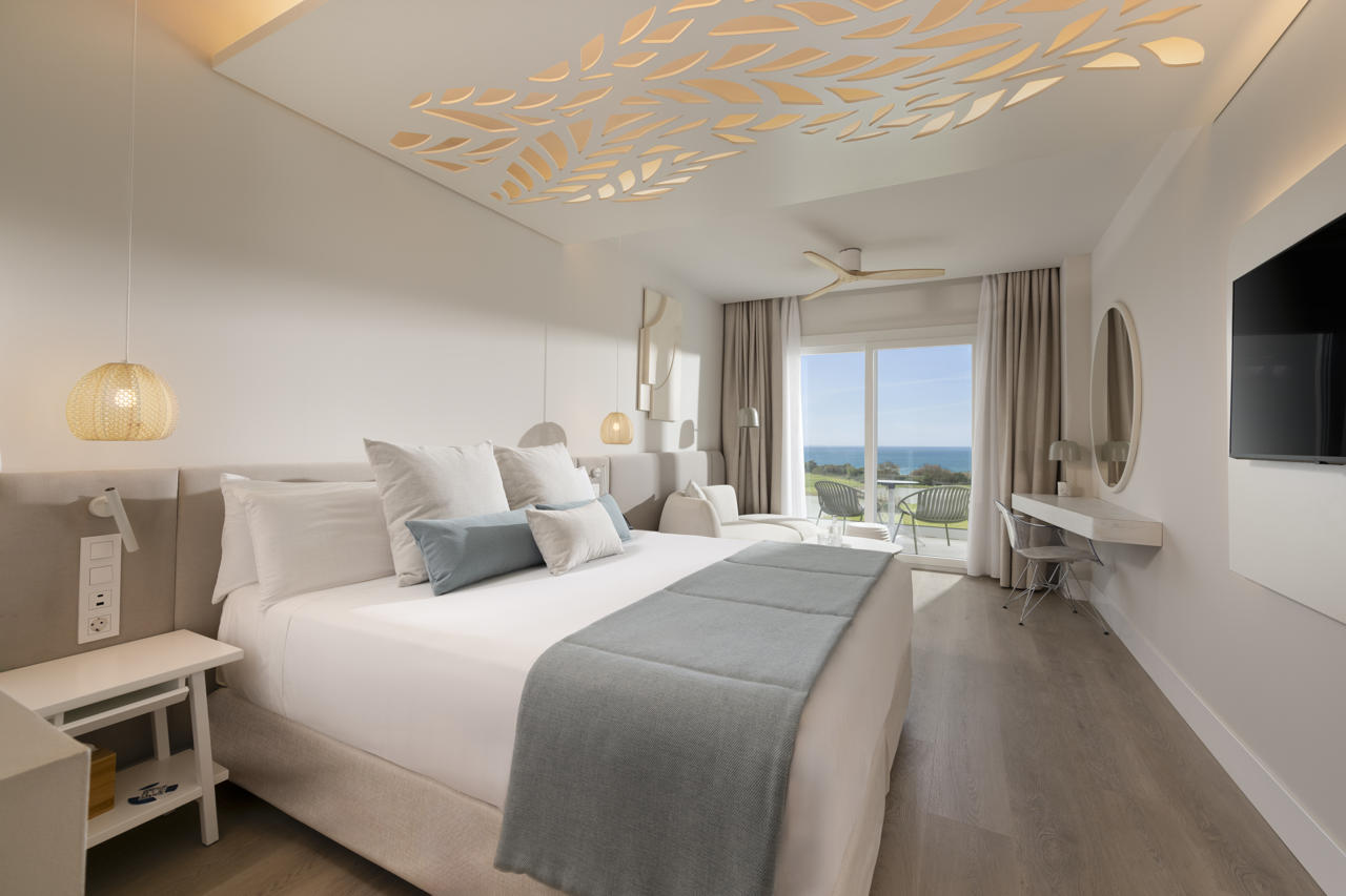 Amare Beach Hotel Sancti Petri 73/111