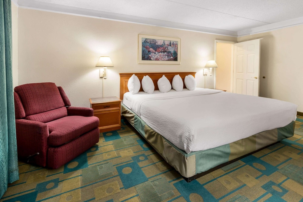La Quinta Inn by Wyndham Albuquerque Northeast 21/33