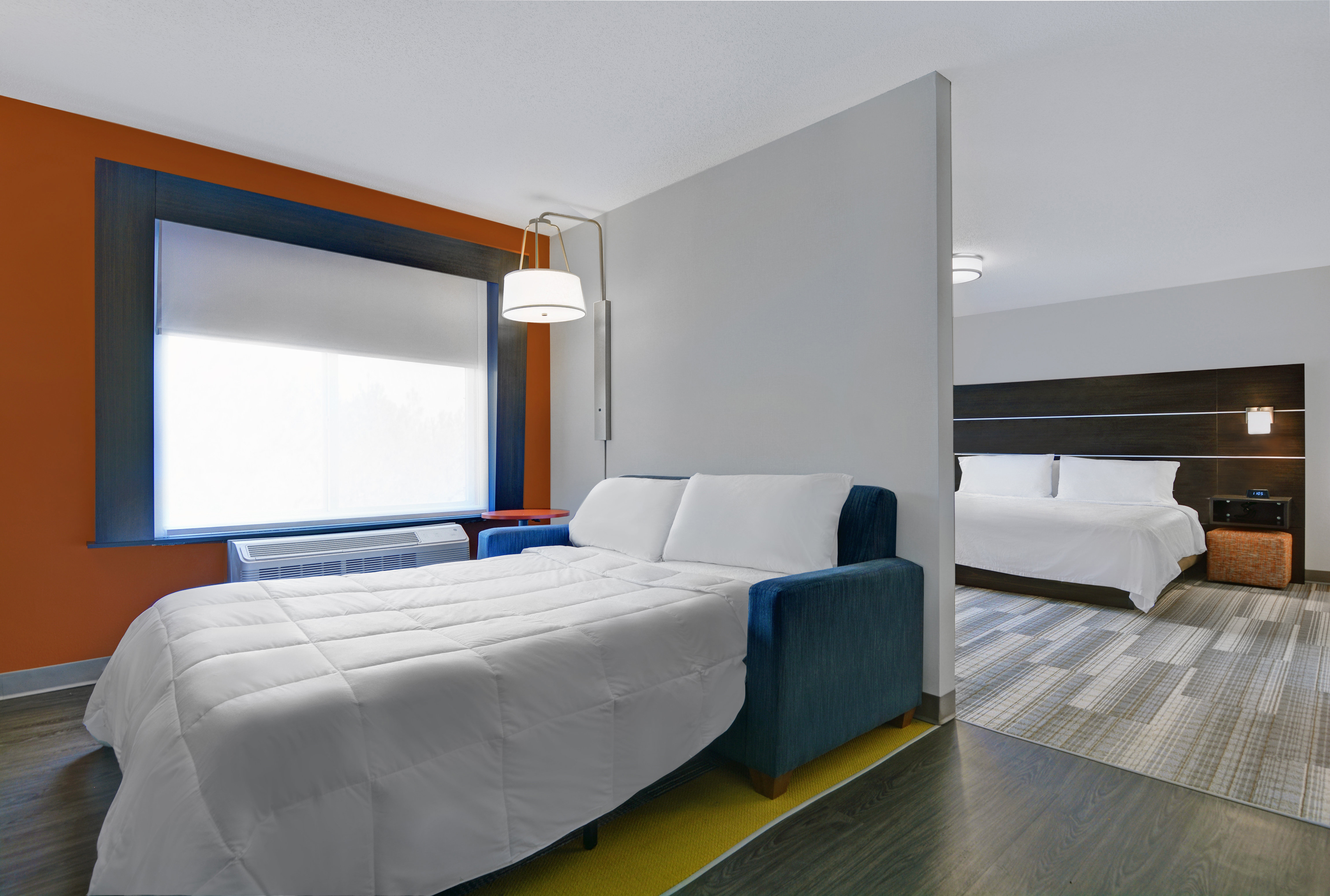 Holiday Inn Express Suites Atmore North 11/48
