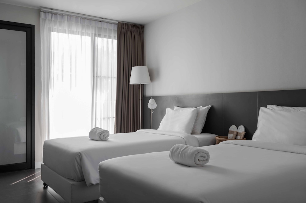 ECONOMY, TWIN BEDS, GARDEN AREA
