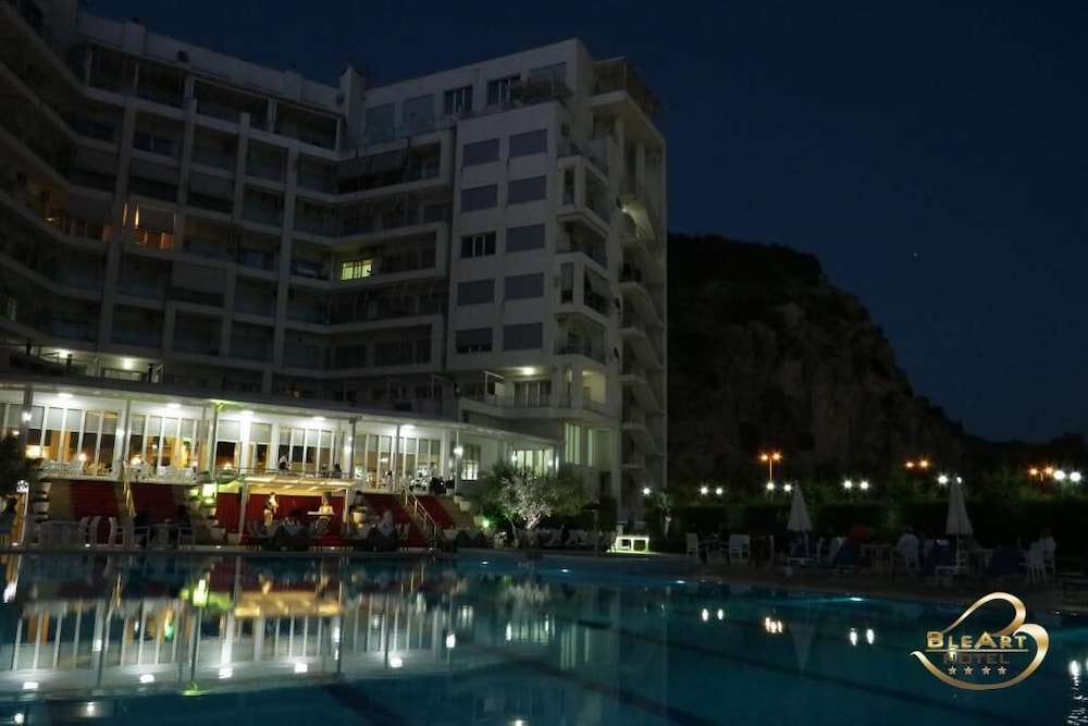 Bleart Hotel 7/92