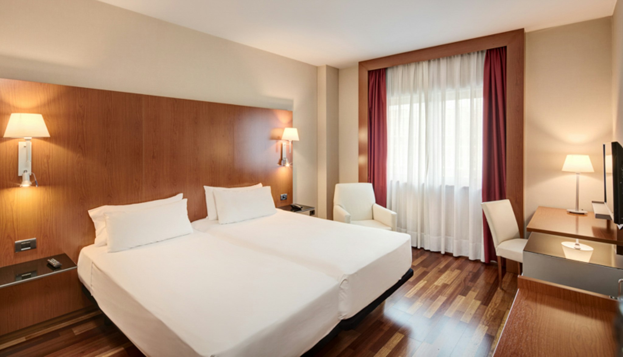 CLASSIC, TWIN BEDS