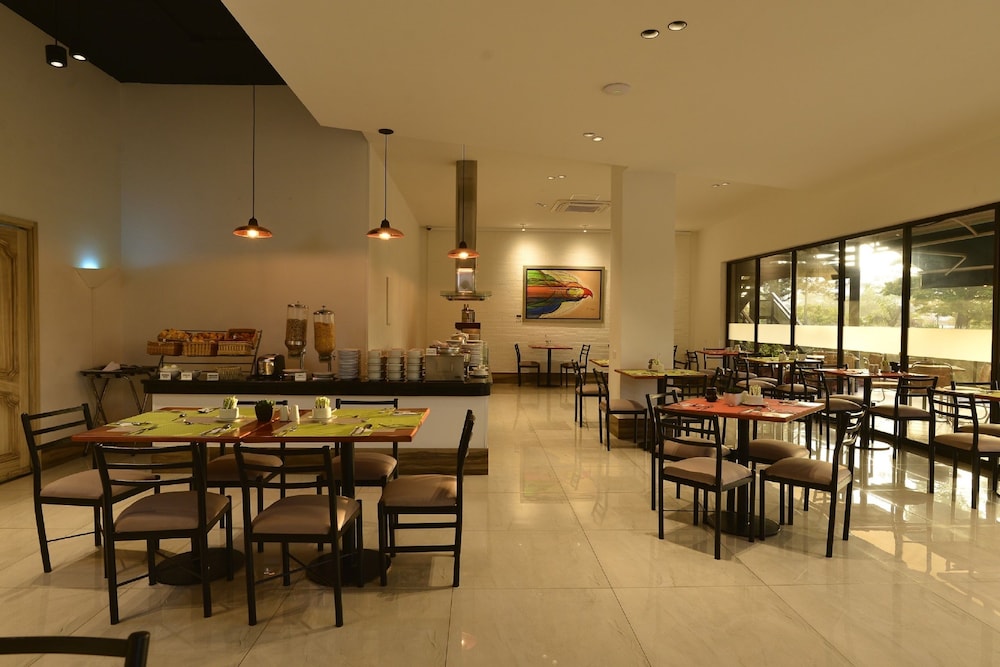 Torre de Cali Plaza Hotel 48/67