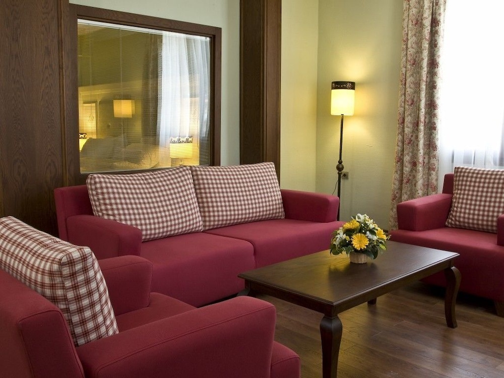 Padok Premium Hotel and Stables 19/44