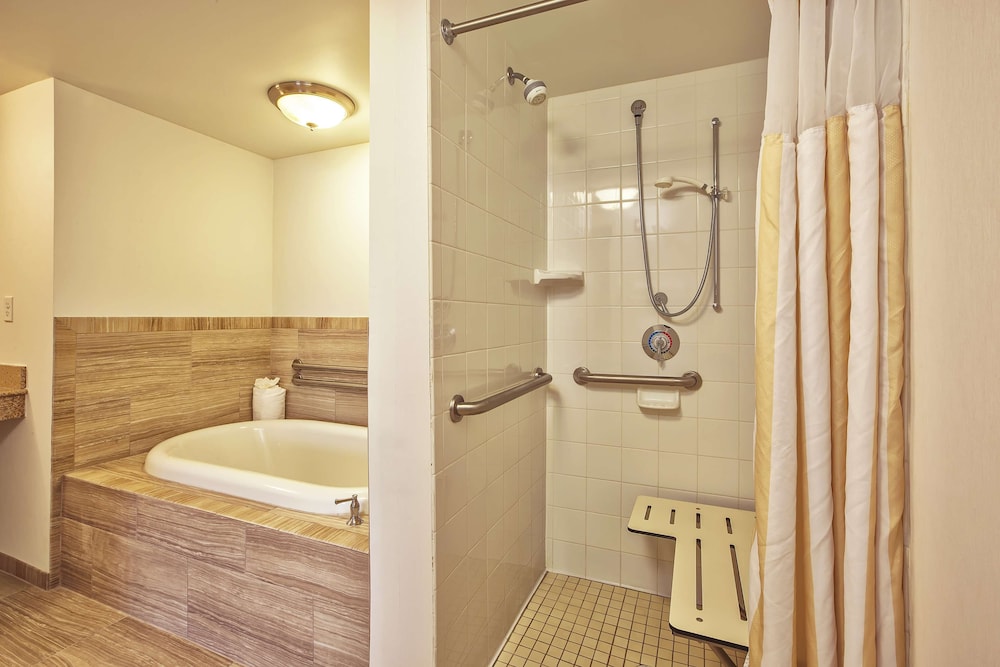 Hilton Garden Inn Beaufort 11/44