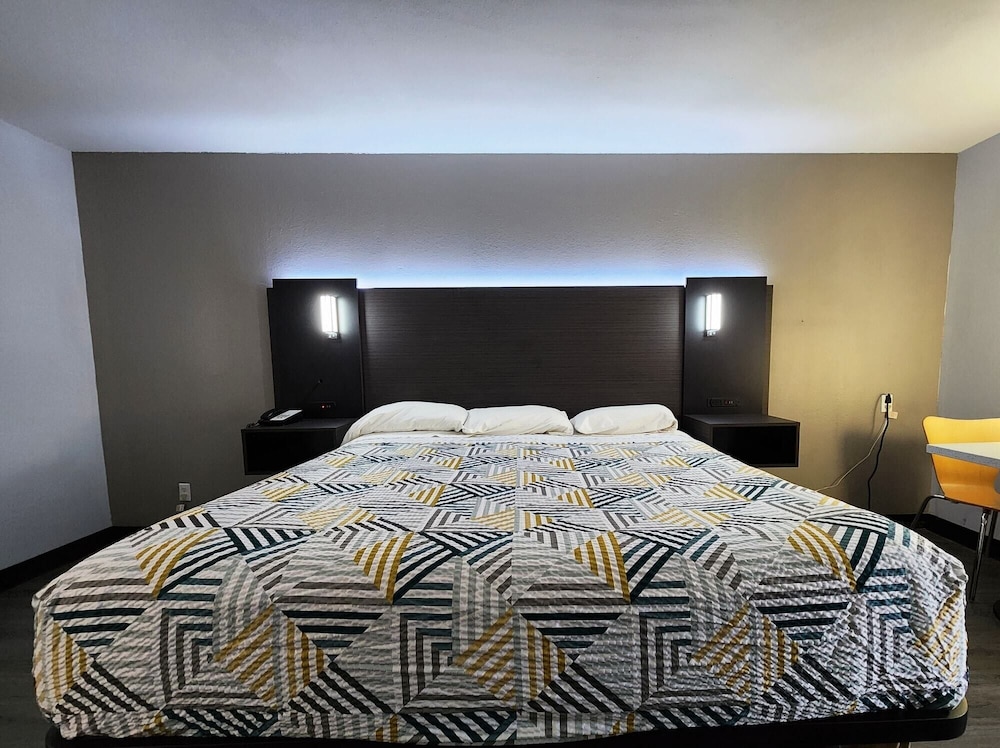 Motel6 Pine Bluff, AR 25/50