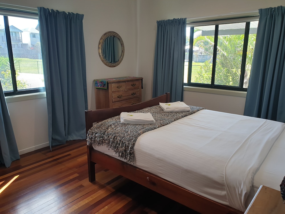 Boat Harbour Studio Apartments and Villas 14/48