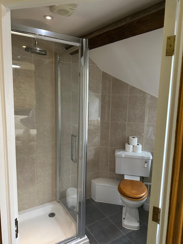The Plough Bed and Breakfast 17/22