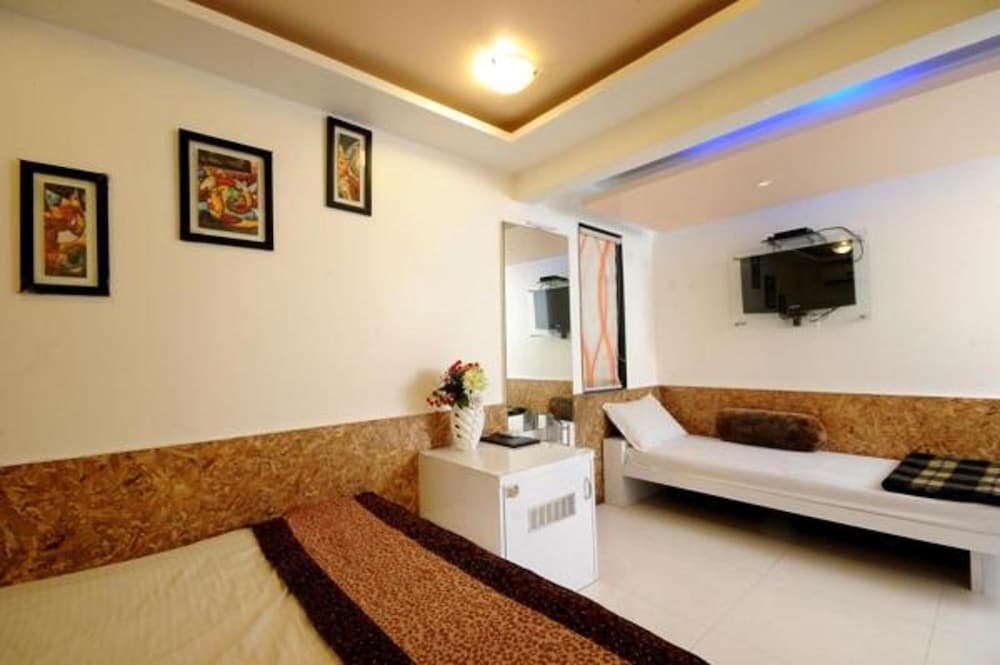 Hotel Vyankatesh 27/35