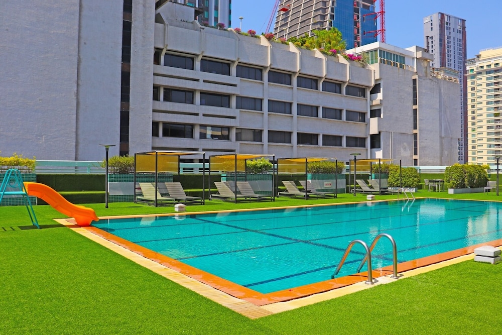 Evergreen Place Siam by UHG 41/72
