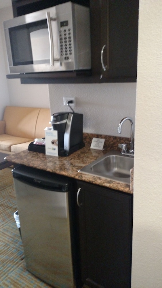 Holiday Inn Express Hotel And Suites Perry 20/48