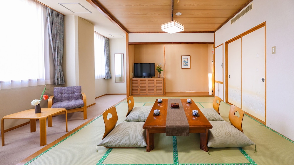 Sasai Hotel 51/59