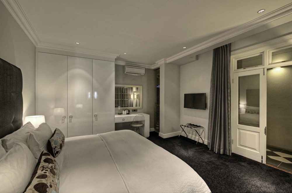 Three Boutique Hotel 19/79