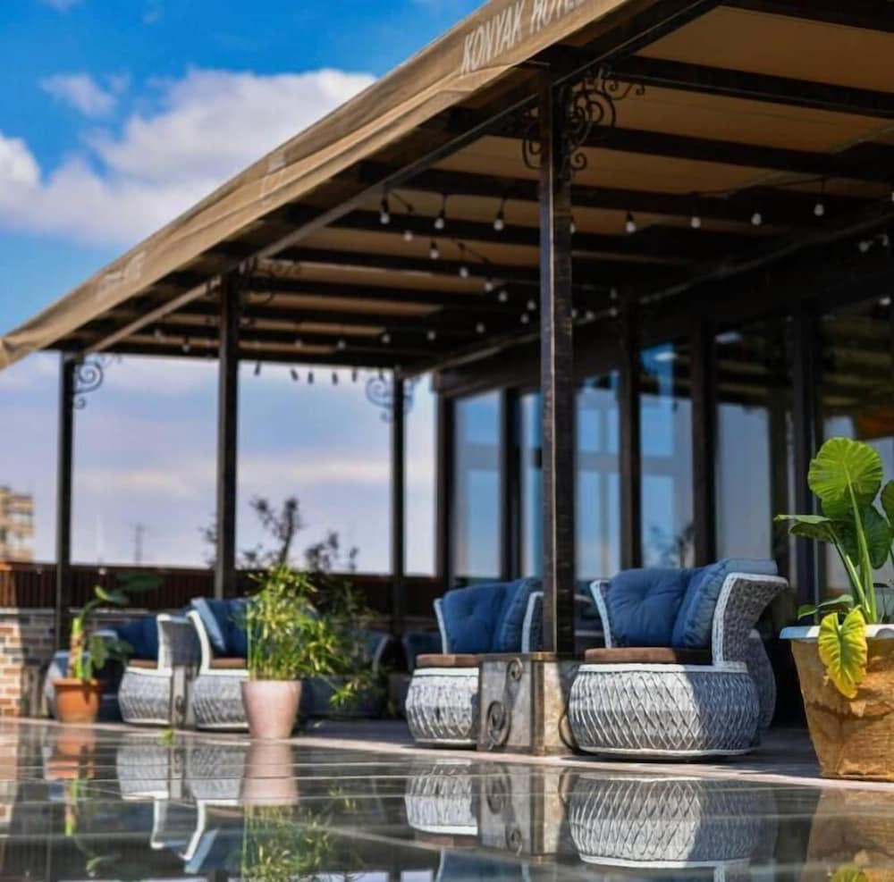 Konyak Hotel 36/62