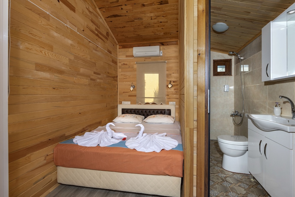 Cirali Flora Pension 47/50