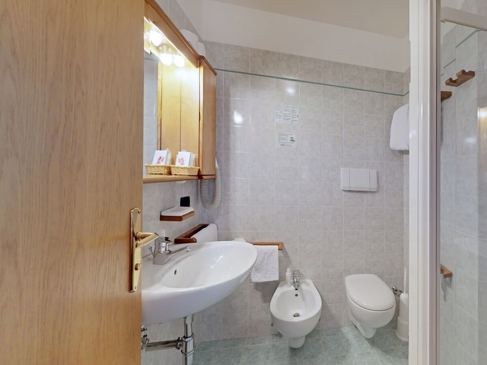 Hotel Madonna Delle Nevi 46/50