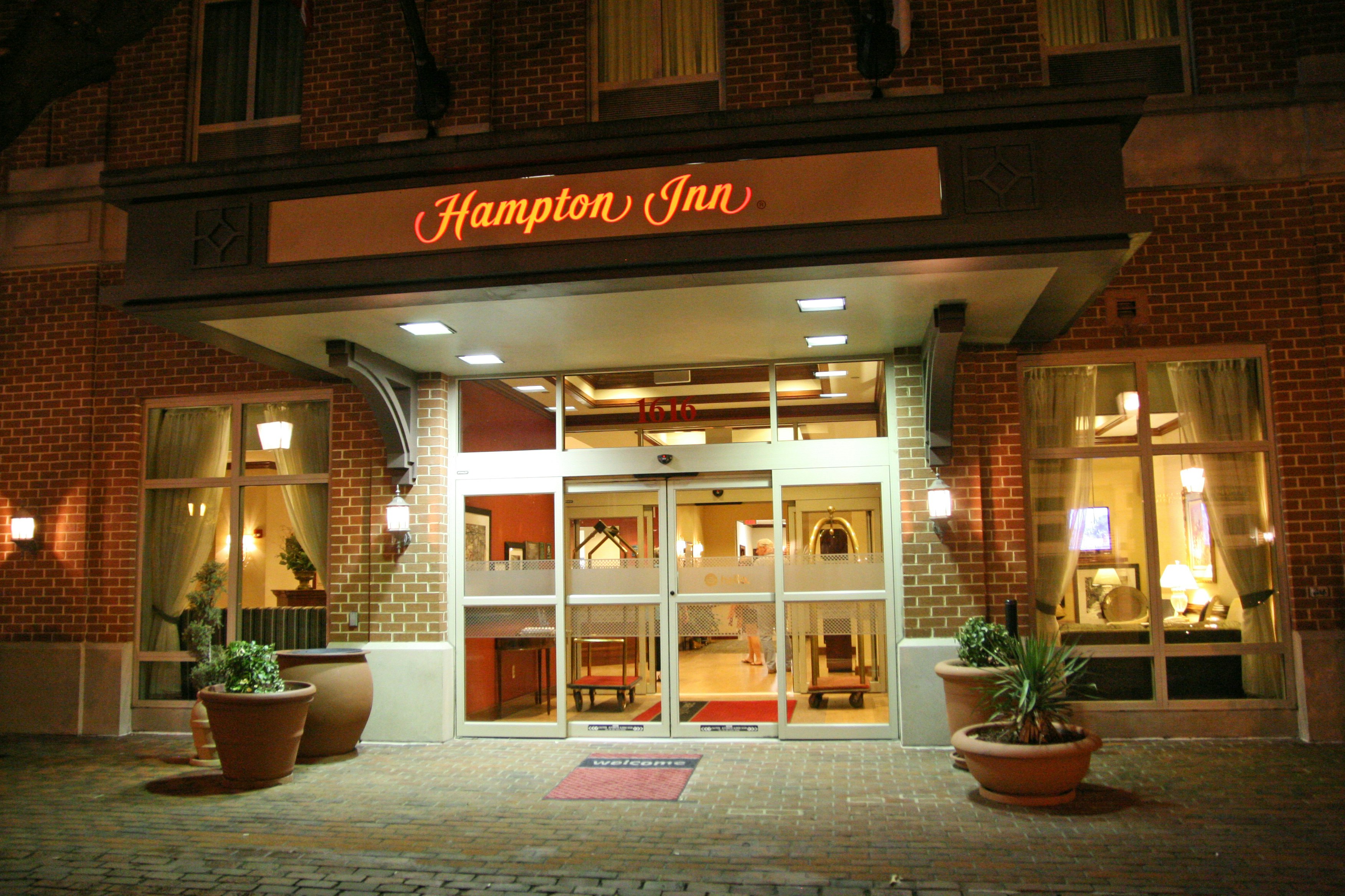 Hampton Inn Alexandria Old Town King St. Metro photo5