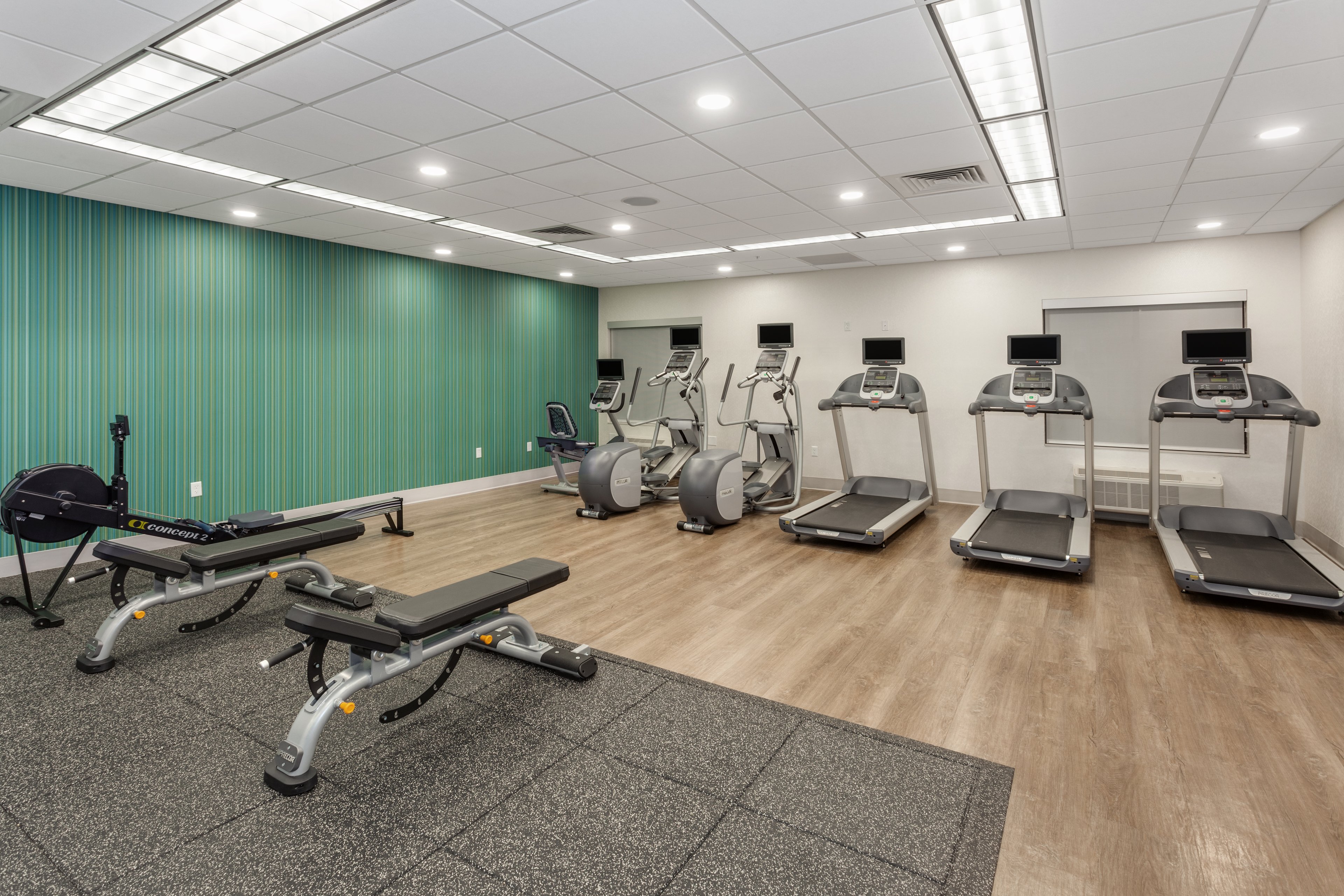 Holiday Inn Express Hotel And Suites Providence Woonsocket 33/56