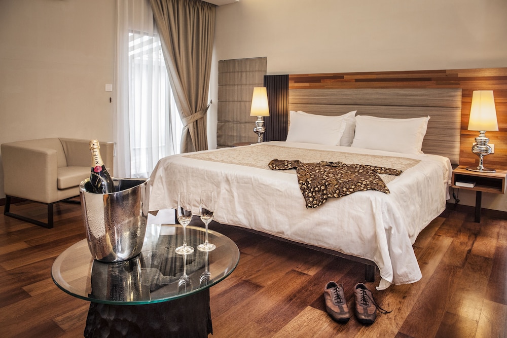 The Ranee Boutique Suites 16/74