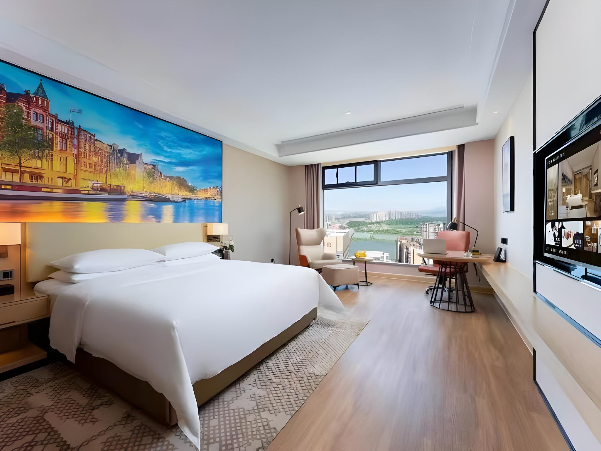 Daye Vienna International Hotel (Huangshi Daye Center High-speed Railway Station) 28/58