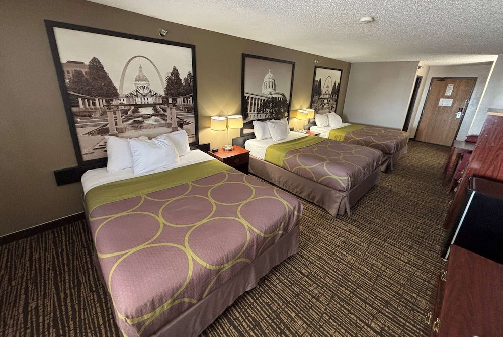 Room, 3 Queen Beds