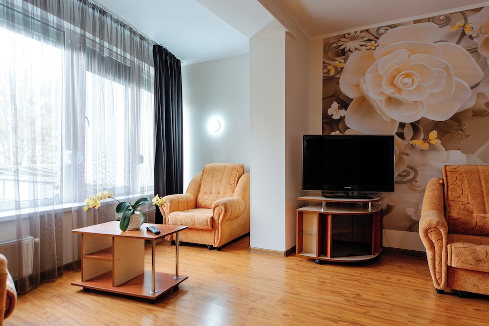 Villa Arus Hotel 51/63