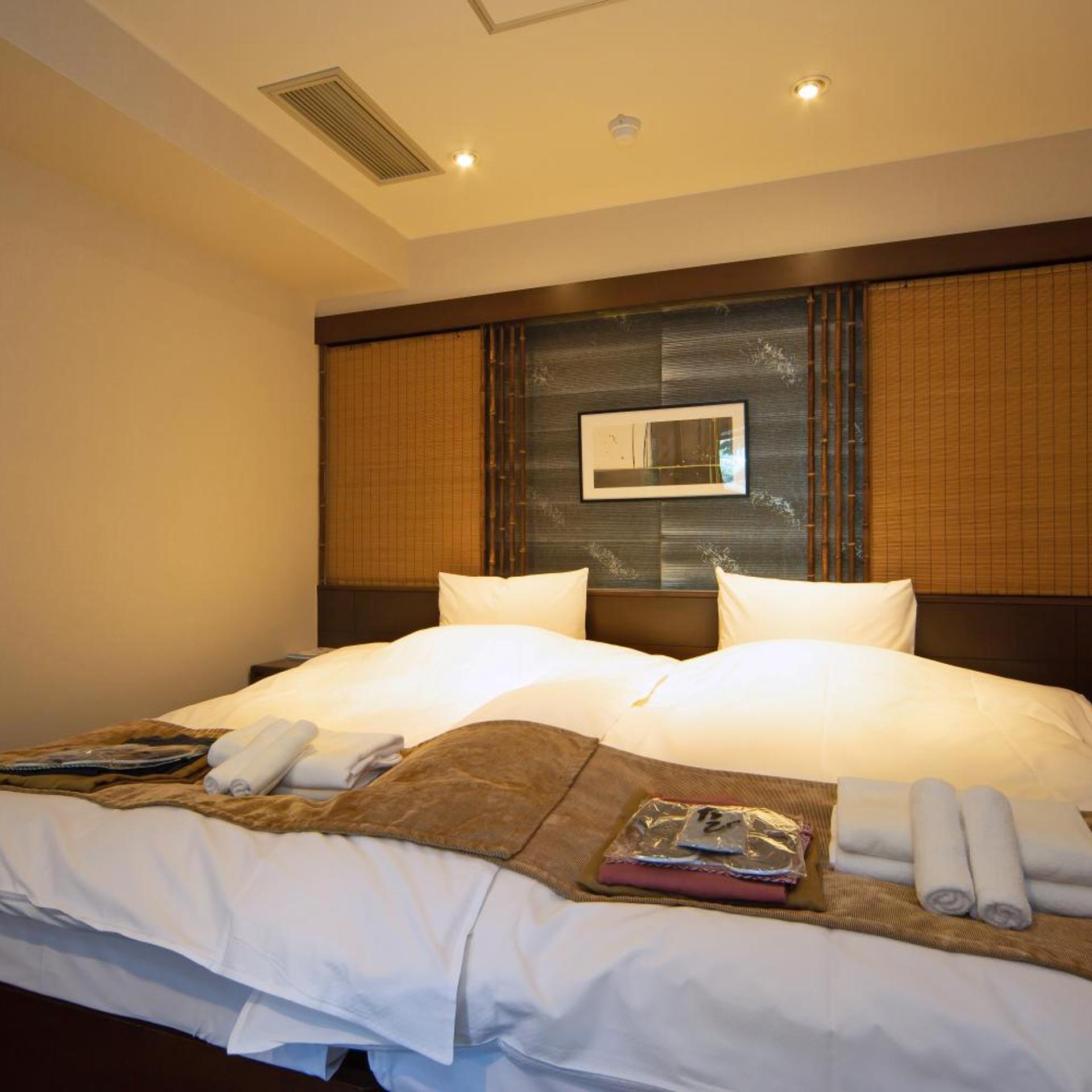 Suite, Outdoor Bath or Courtyard View