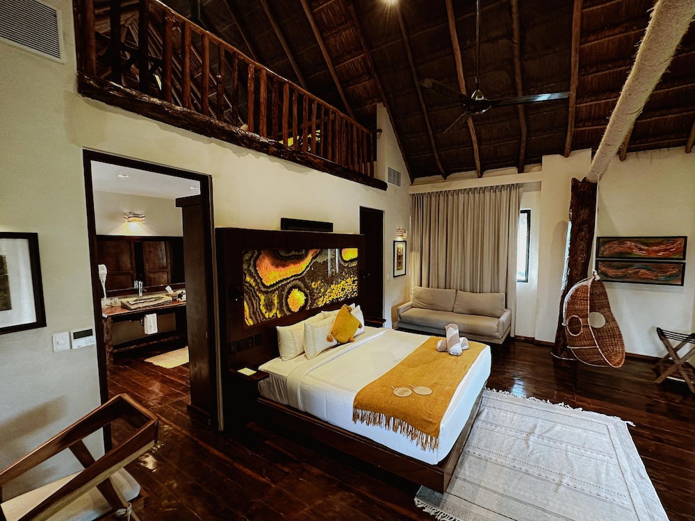PRESIDENTIAL, SUITE