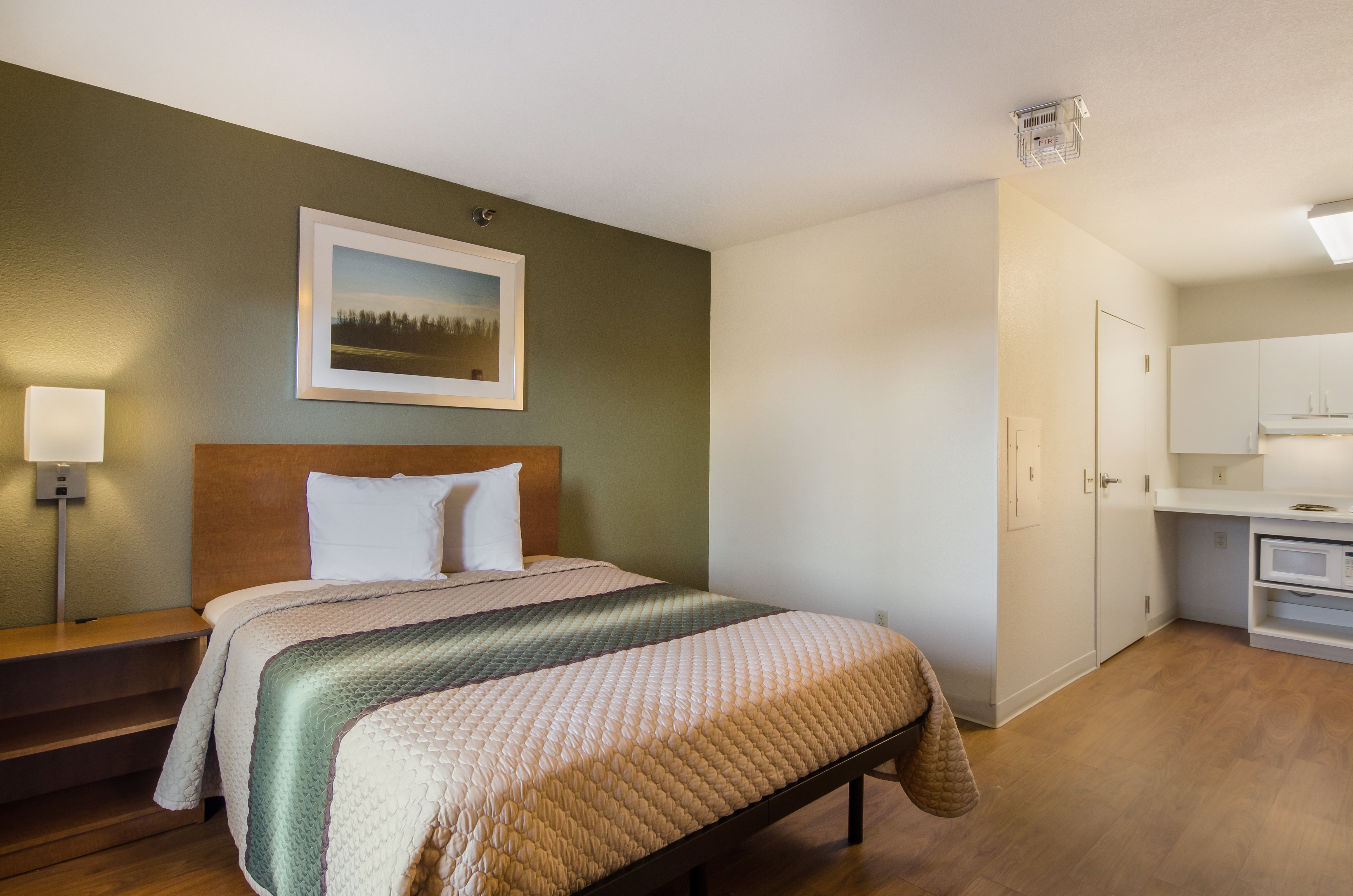 STUDIO, DOUBLE BED