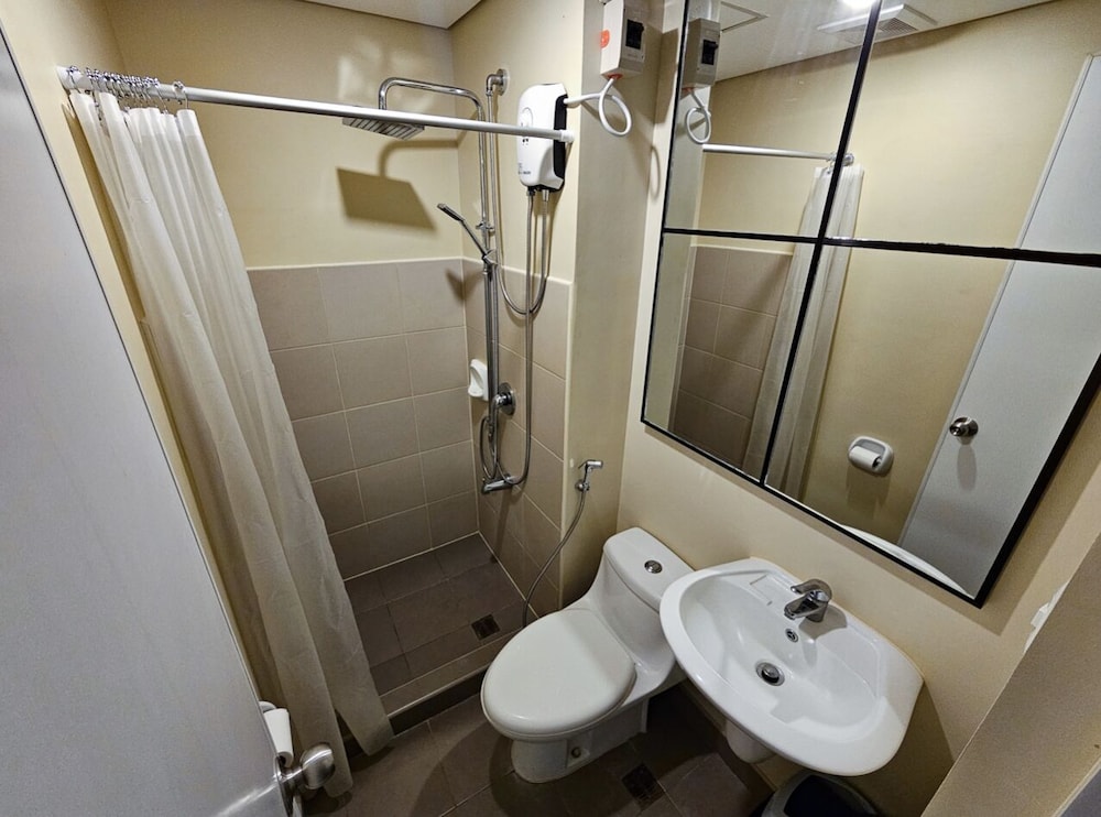 Centrio Tower Studio Unit 53/54
