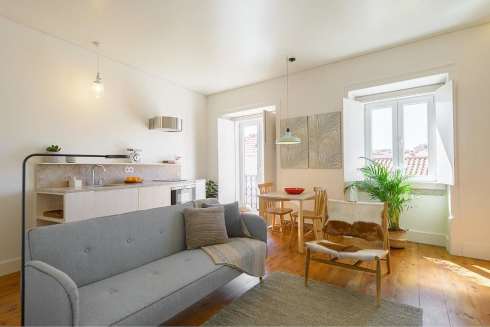 Dona Graca Lisbon Apartments 24/50