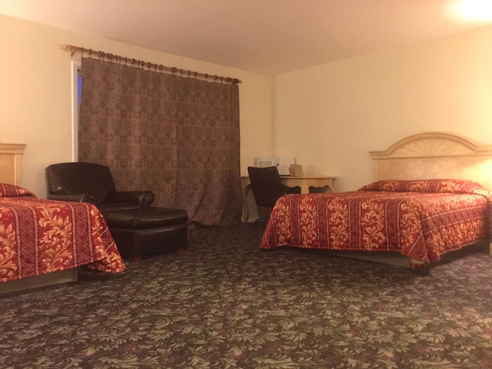 Hotel Charlee Villas By The Beach 20/62