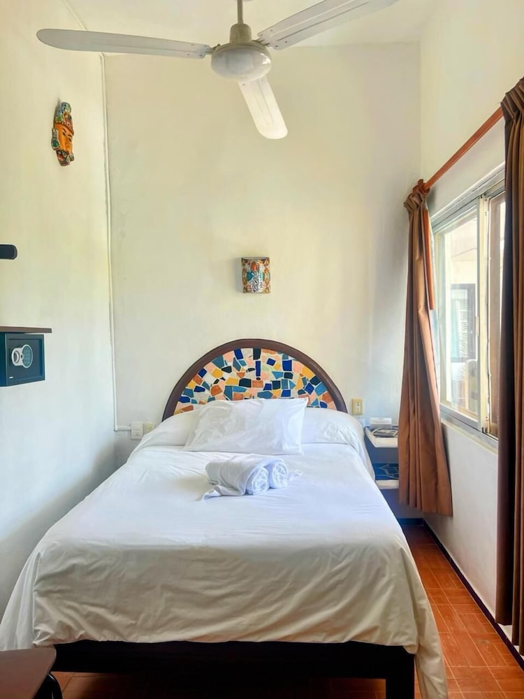 Hotel Mary Carmen 20/72