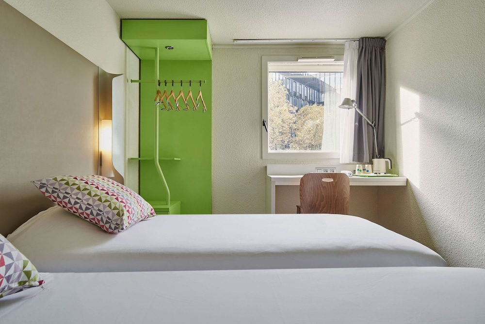 Next Generation, Twin Beds، CAMPANILE PARIS SUD - PORTE D'ORLEANS ARCUEIL 3/9