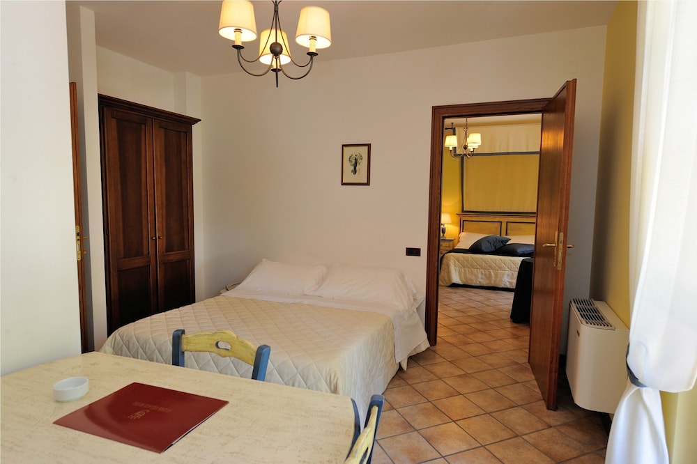 Guesia Village Hotel 10/78