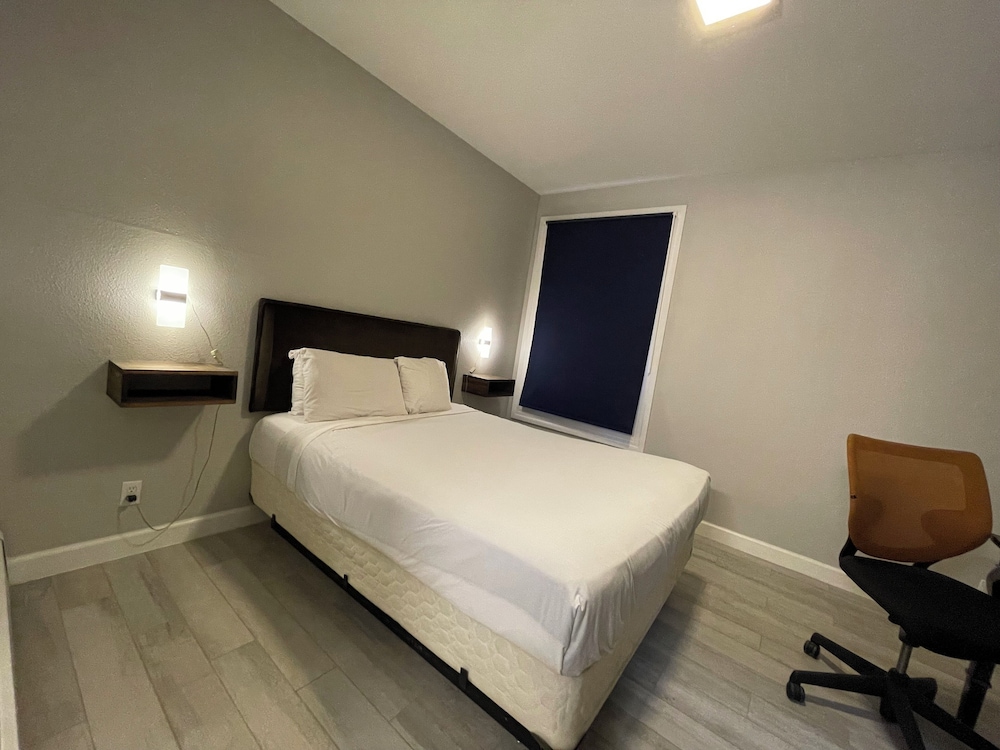 Marina Inn 19/31
